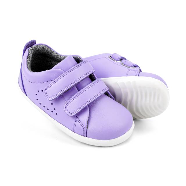 BOBUX_PWEBDYN_728947_LilacGrassCourt_2 נעלי ילדים צעד ראשון צבע כחול סוליה לבנה גמישה ורכה סגירת סקוץ