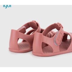 סנדל נמו ברפוט של איגור בבע ורוד רצועה אחת