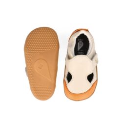 502402 נעלי צעד ראשון בובוקס