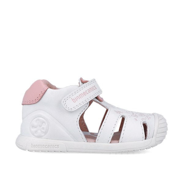 252108 C050 סנדלי צעד ראשון ושני ביומכניקס